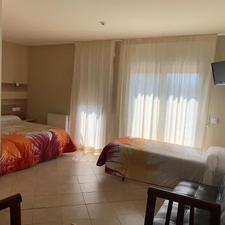 Raquel's - Habitacions I Turistics -