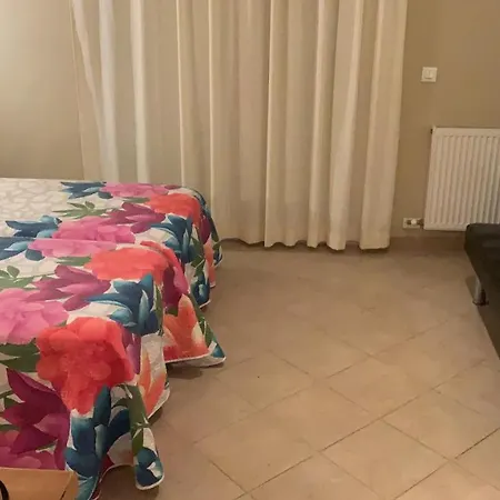 Raquel's - Habitacions I Turistics - Sant Pere Pescador