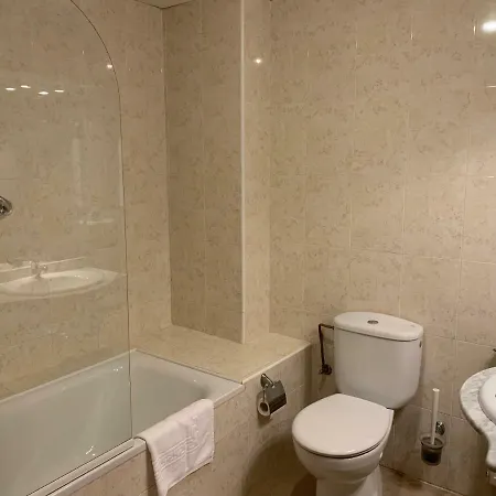 Raquel's - Habitacions I Turistics -