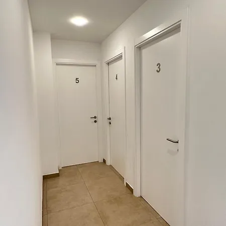Apart Otel Raquel's - Habitacions I Turistics - Sant Pere Pescador